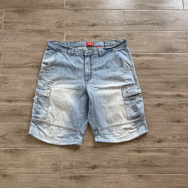 Black star 3/4 jean