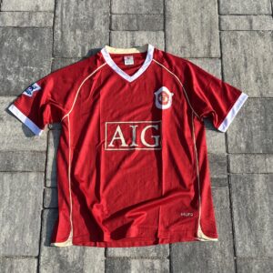 MANCHESTER UNITED JERSEY