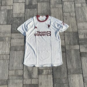 MANCHESTER UNITED JERSEY