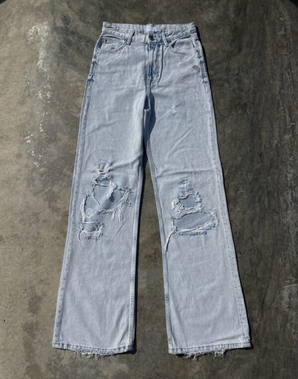 BERSHKA JEAN